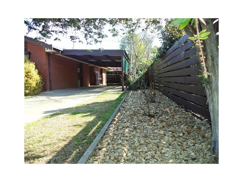 10 Loddon Crescent, Kerang VIC 3579