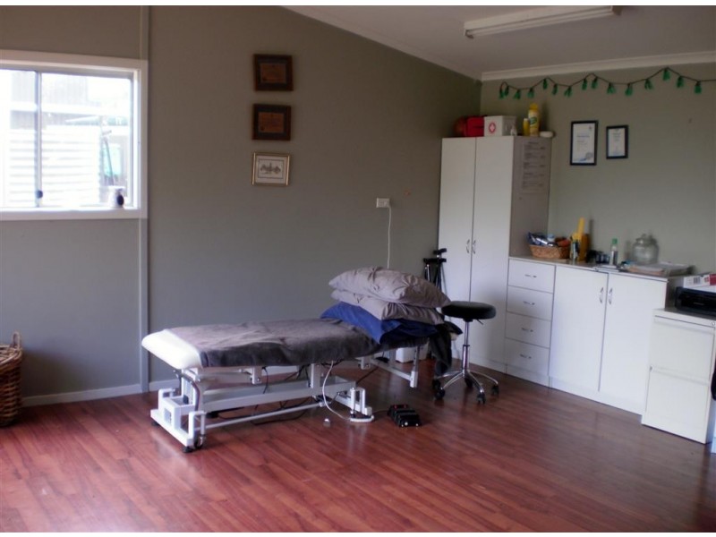 82 Hamilton Rd, Coonooer Bridge VIC 3477