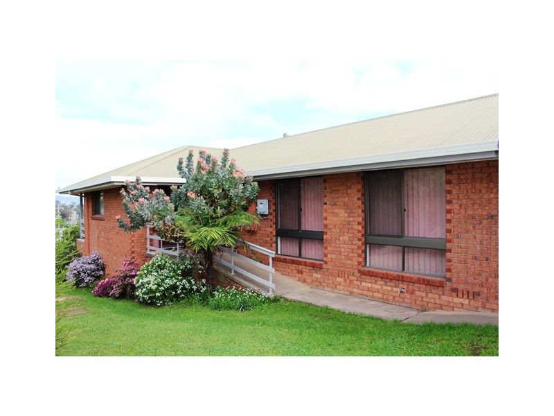 13 Pendlebury Street, Alexandra VIC 3714