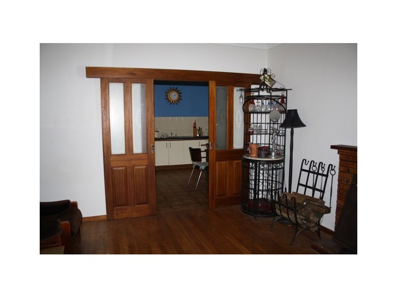 4 Elizabeth St, Edenhope VIC 3318