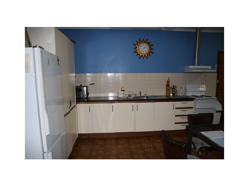 4 Elizabeth St, Edenhope VIC 3318