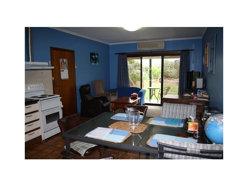 4 Elizabeth St, Edenhope VIC 3318