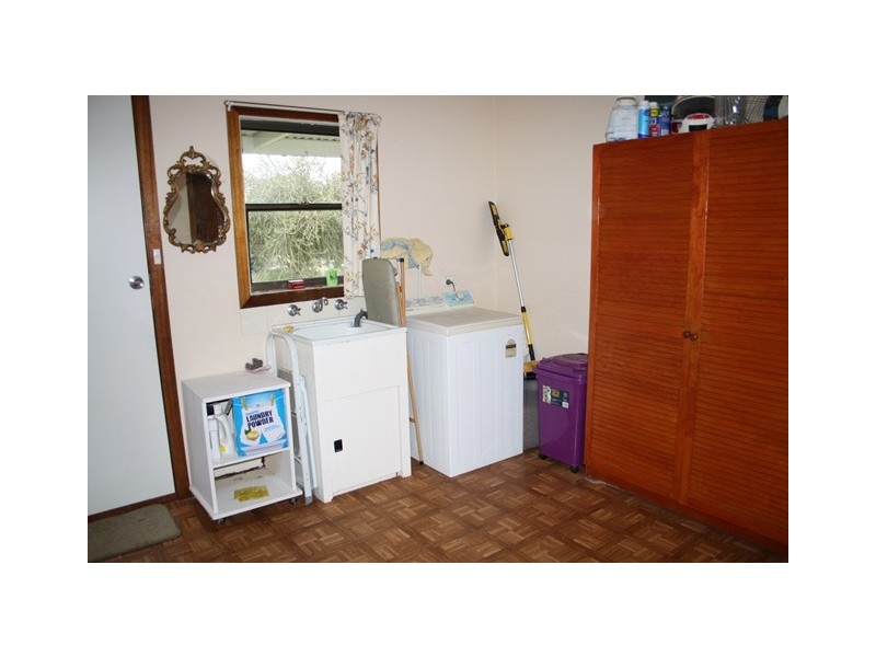 4 Elizabeth St, Edenhope VIC 3318