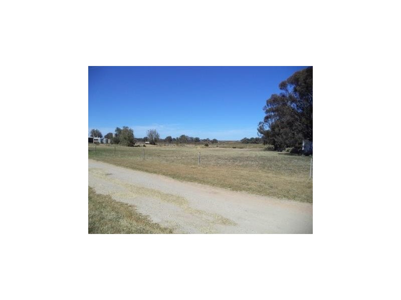 Lot 1 Murray Valley Highway, Lake Charm VIC 3581