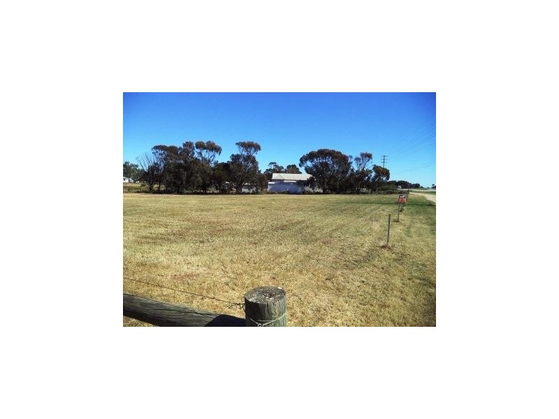 Lot 1 Murray Valley Highway, Lake Charm VIC 3581