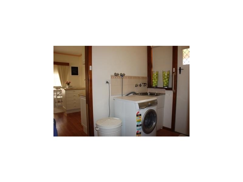 102 Victoria Street, Kerang VIC 3579