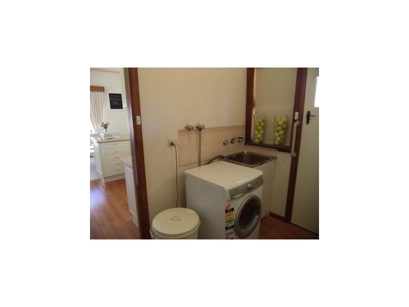 102 Victoria Street, Kerang VIC 3579