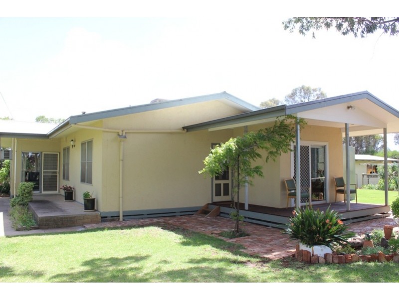 16 Woolstons Lane, Swan Hill VIC 3585