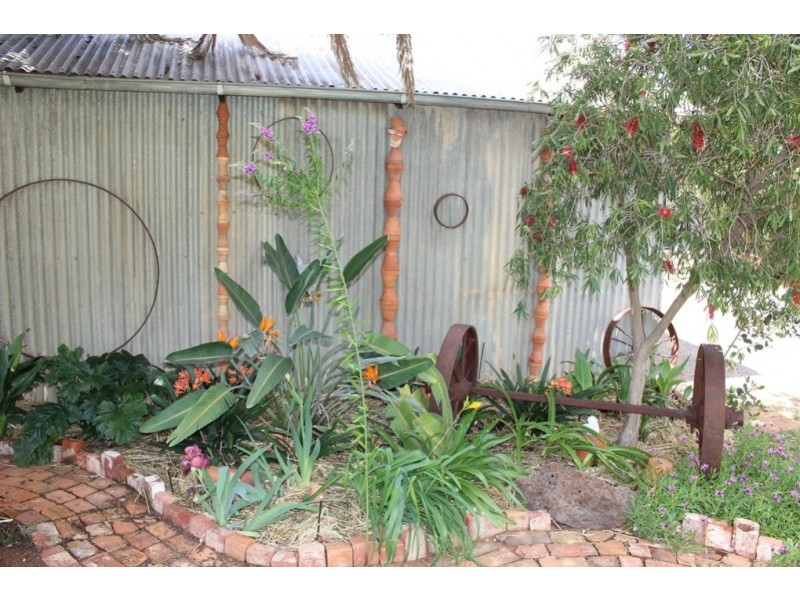 16 Woolstons Lane, Swan Hill VIC 3585