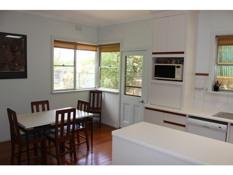 16 Woolstons Lane, Swan Hill VIC 3585