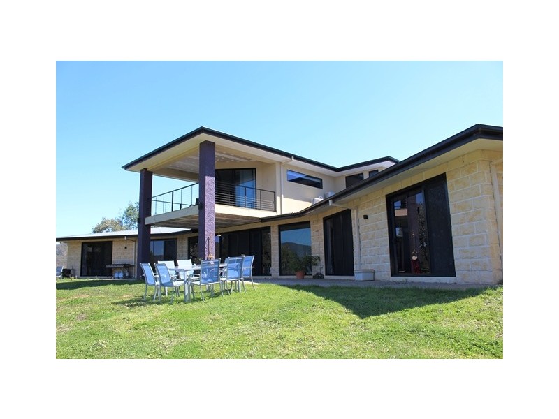 22 Shannon Court, Eildon VIC 3713