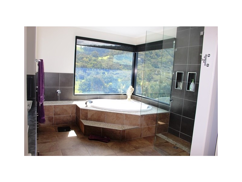 22 Shannon Court, Eildon VIC 3713