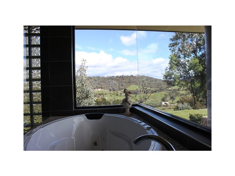 22 Shannon Court, Eildon VIC 3713