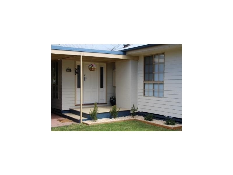 99 Lilac Avenue, Kerang VIC 3579