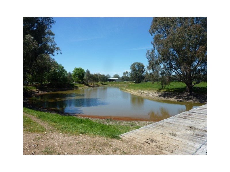 650 Oxley Flats Road, Oxley Flats VIC 3678