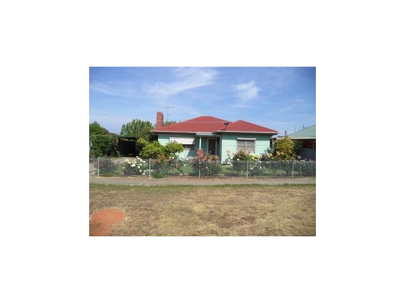 216 Westblade Avenue, Kerang VIC 3579