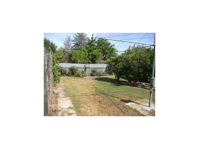 216 Westblade Avenue, Kerang VIC 3579