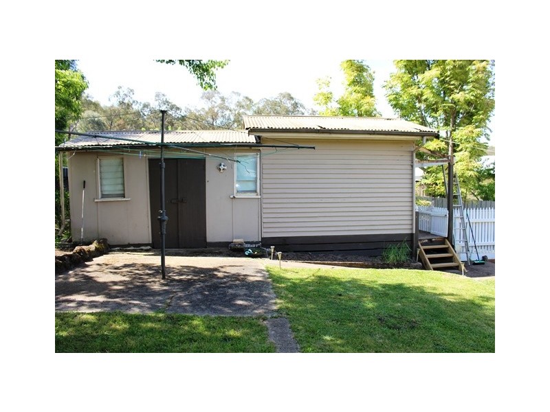 39 Fifth Street, Eildon VIC 3713