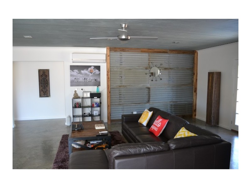 8 Silva Drive, Benalla VIC 3672