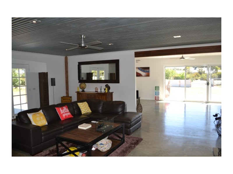 8 Silva Drive, Benalla VIC 3672