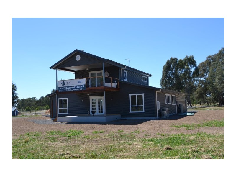 8 Silva Drive, Benalla VIC 3672