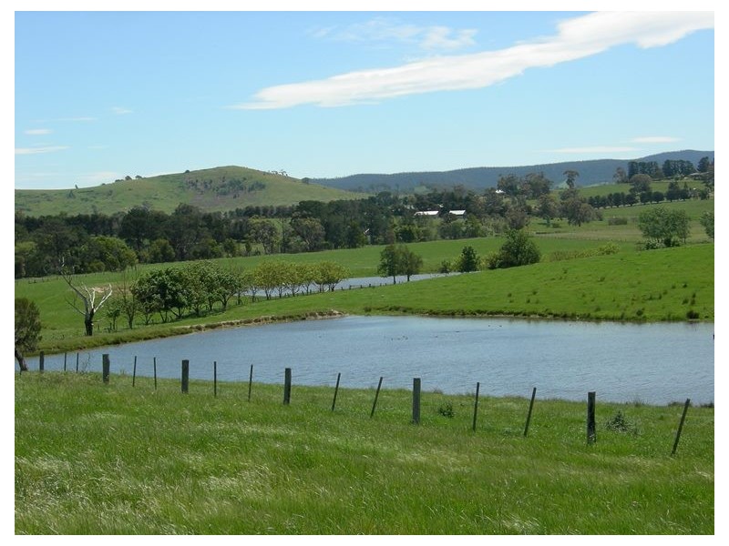 104-106 Bleases Lane, Yarra Glen VIC 3775