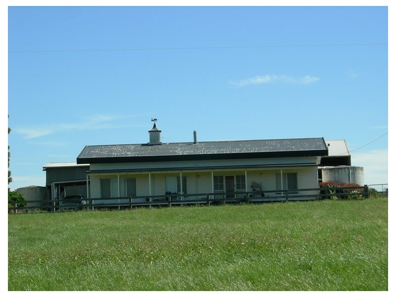 104-106 Bleases Lane, Yarra Glen VIC 3775