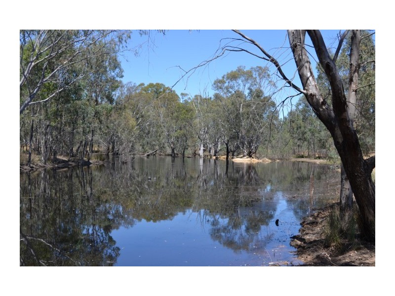 928 Mansfield Rd, Benalla VIC 3672