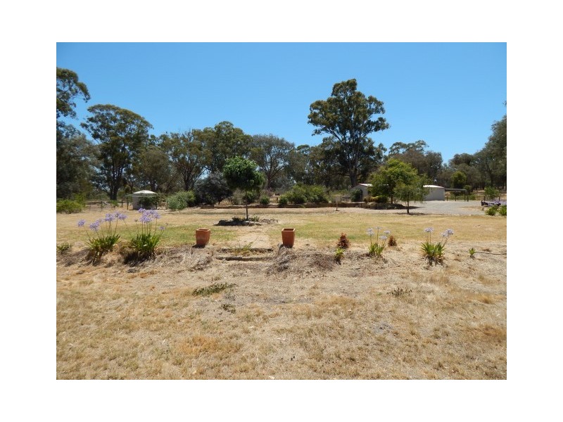 928 Mansfield Rd, Benalla VIC 3672