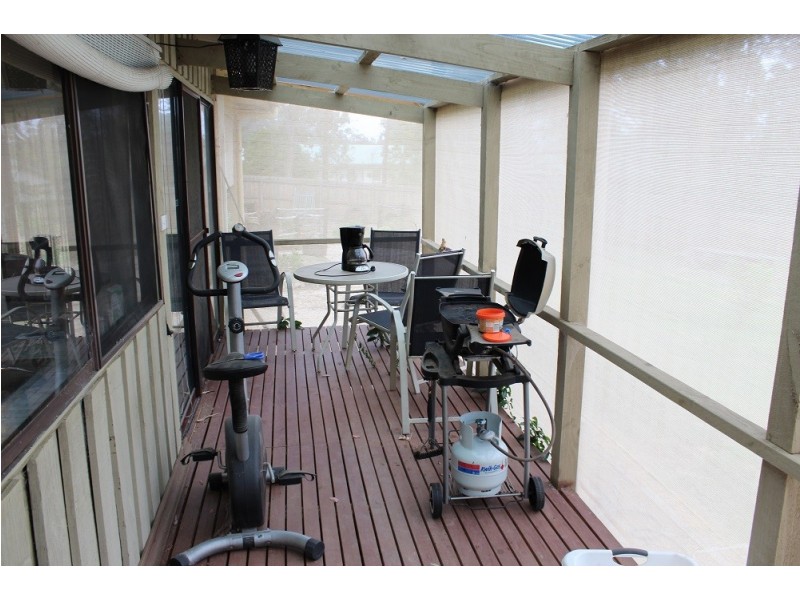 215 Ryans Road, Coongulla VIC 3860