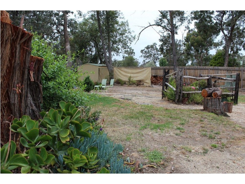 215 Ryans Road, Coongulla VIC 3860