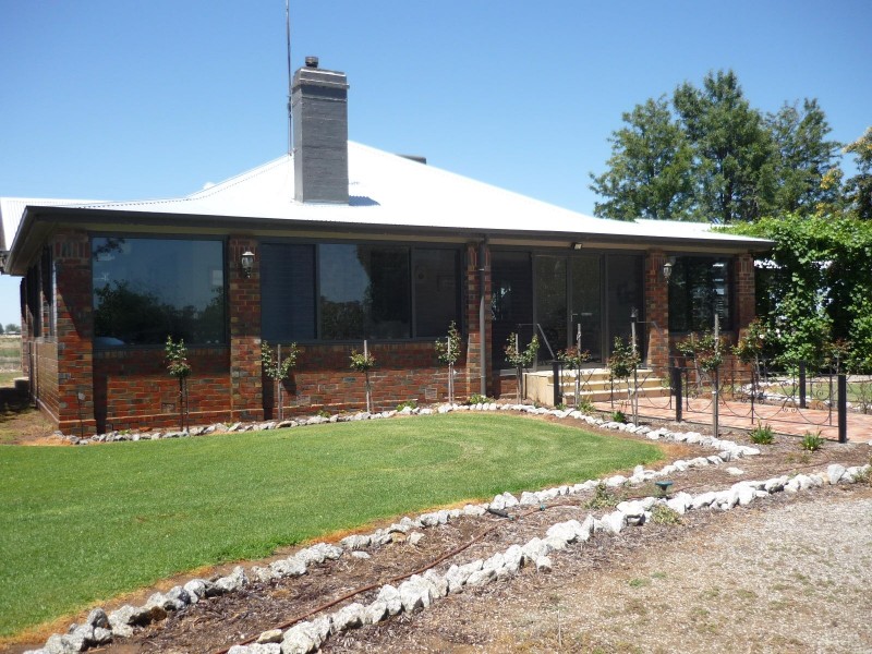 161 R Peaces Road, Leitchville VIC 3567