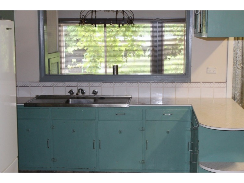 23 Mary Street, Heyfield VIC 3858