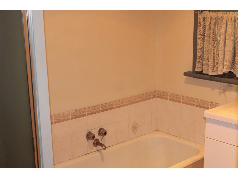 23 Mary Street, Heyfield VIC 3858