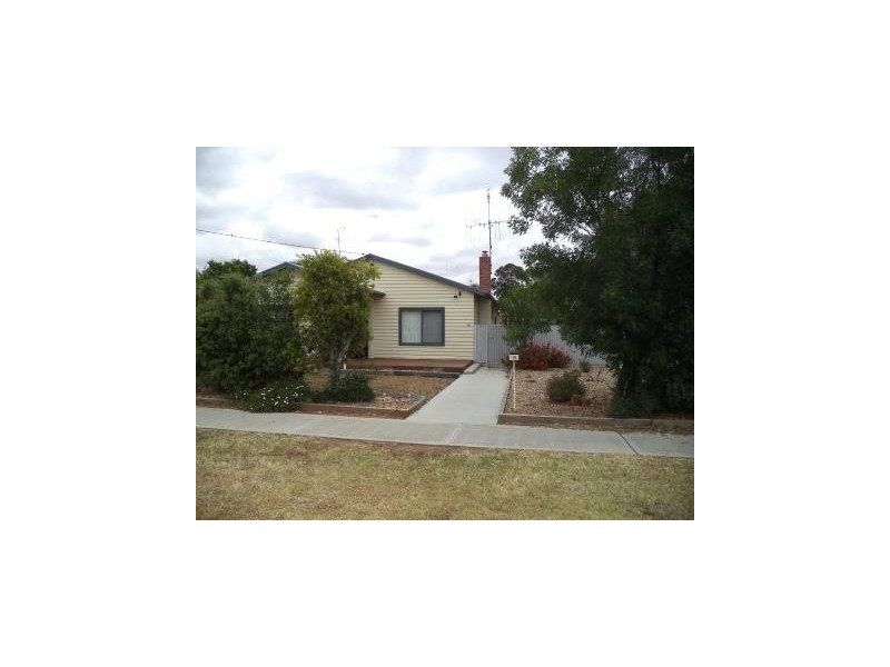 16 Murray Street, Kerang VIC 3579