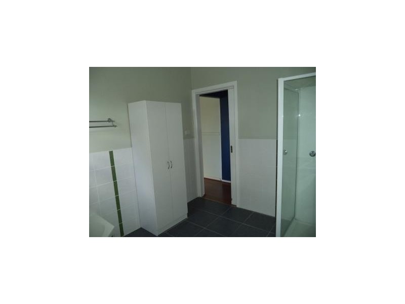 16 Murray Street, Kerang VIC 3579