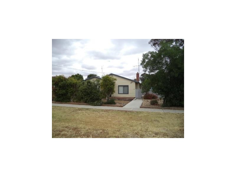 16 Murray Street, Kerang VIC 3579