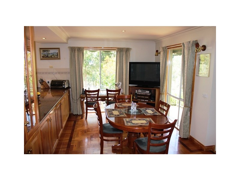 11 Shannon Court, Eildon VIC 3713