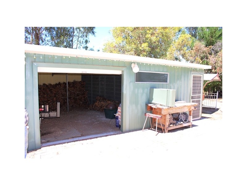 11 Shannon Court, Eildon VIC 3713