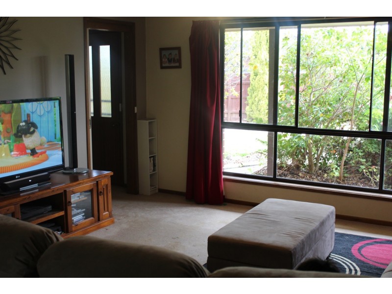 28 Anderson Street, Heyfield VIC 3858