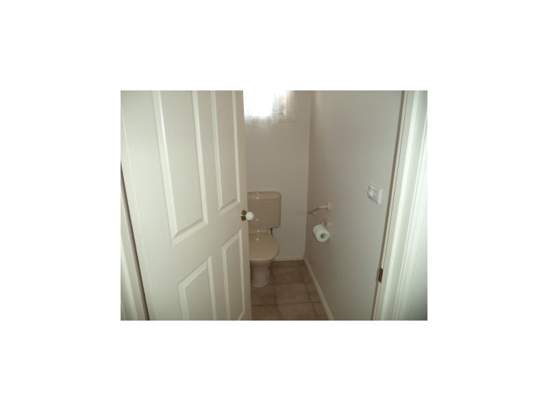 Unit 3/64 Fitzroy, Kerang VIC 3579