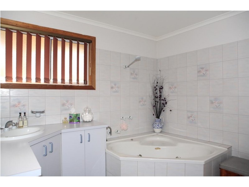 48 Dunn Road, Stawell VIC 3380