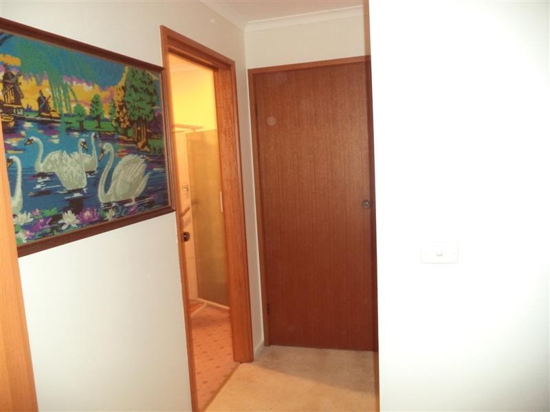 Unit 2/53 Shadforth Street, Kerang VIC 3579