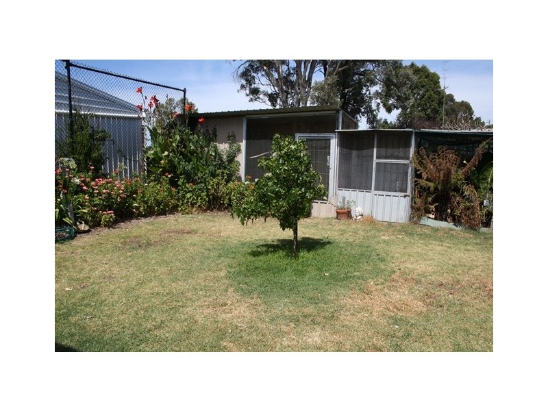 34 Harrow Road, Edenhope VIC 3318