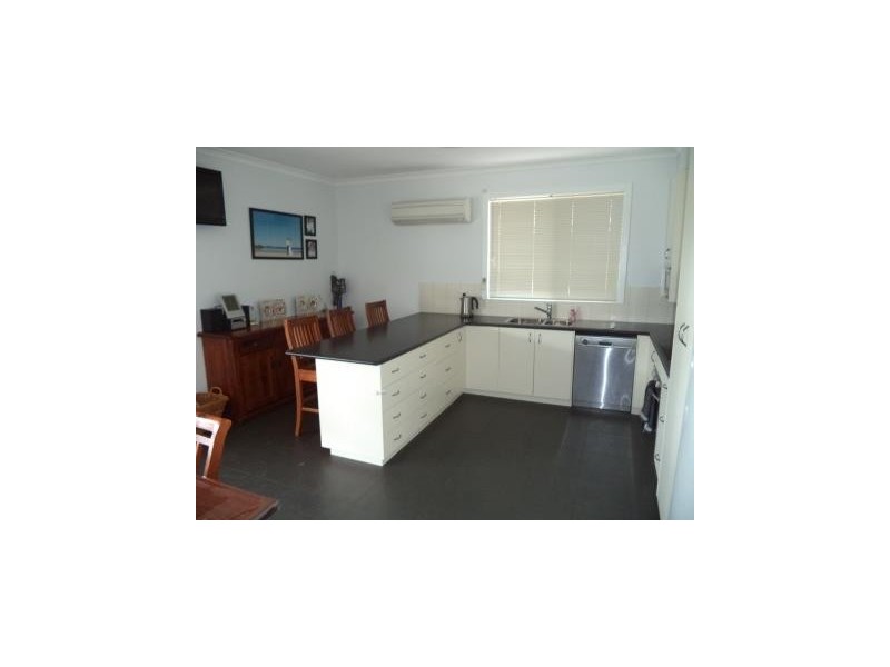 227 Westblade Avenue, Kerang VIC 3579