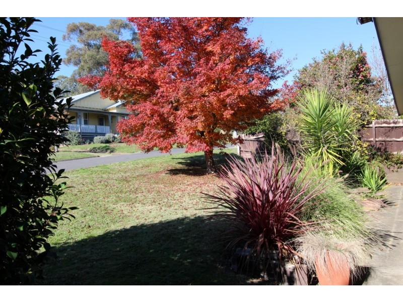 16 Villeneuve Street, Alexandra VIC 3714