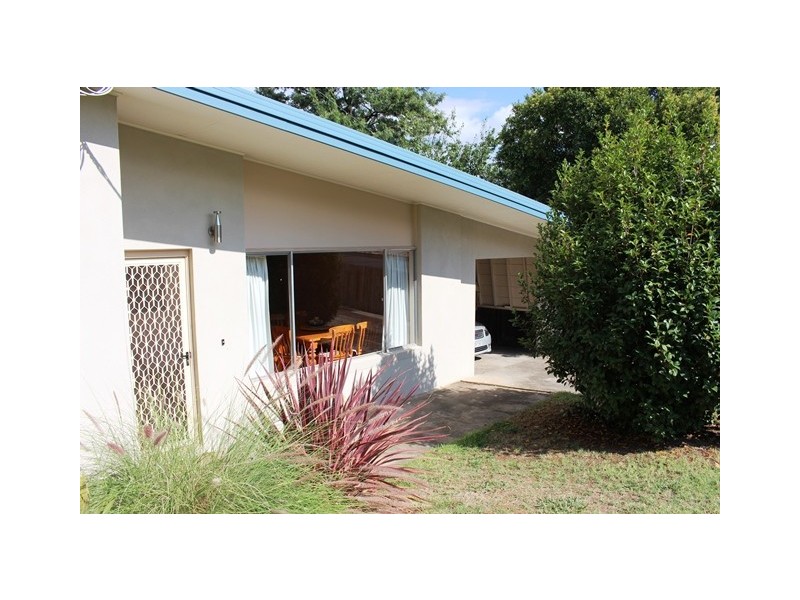 16 Villeneuve Street, Alexandra VIC 3714