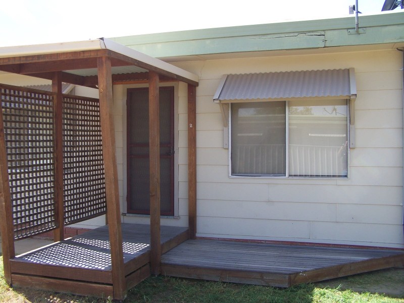 2/449 Cadell St, Hay NSW 2711