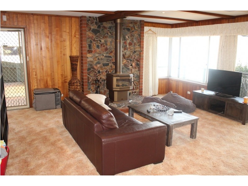 14 Katrina Crst, Glenmaggie VIC 3858