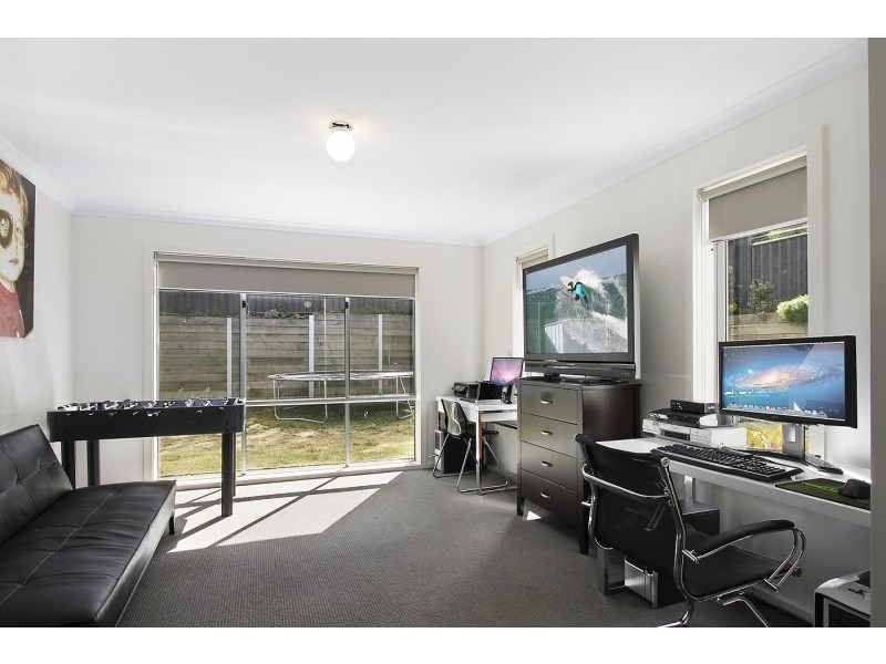 16 Hilltop Crescent, Heyfield VIC 3858
